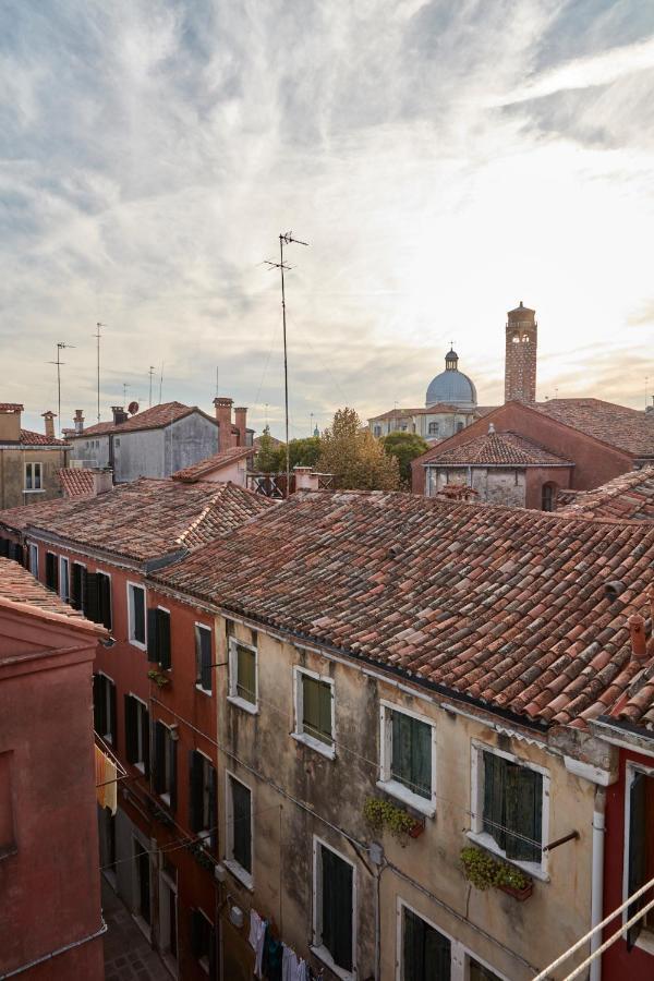 Classy Venesia Bagian luar foto