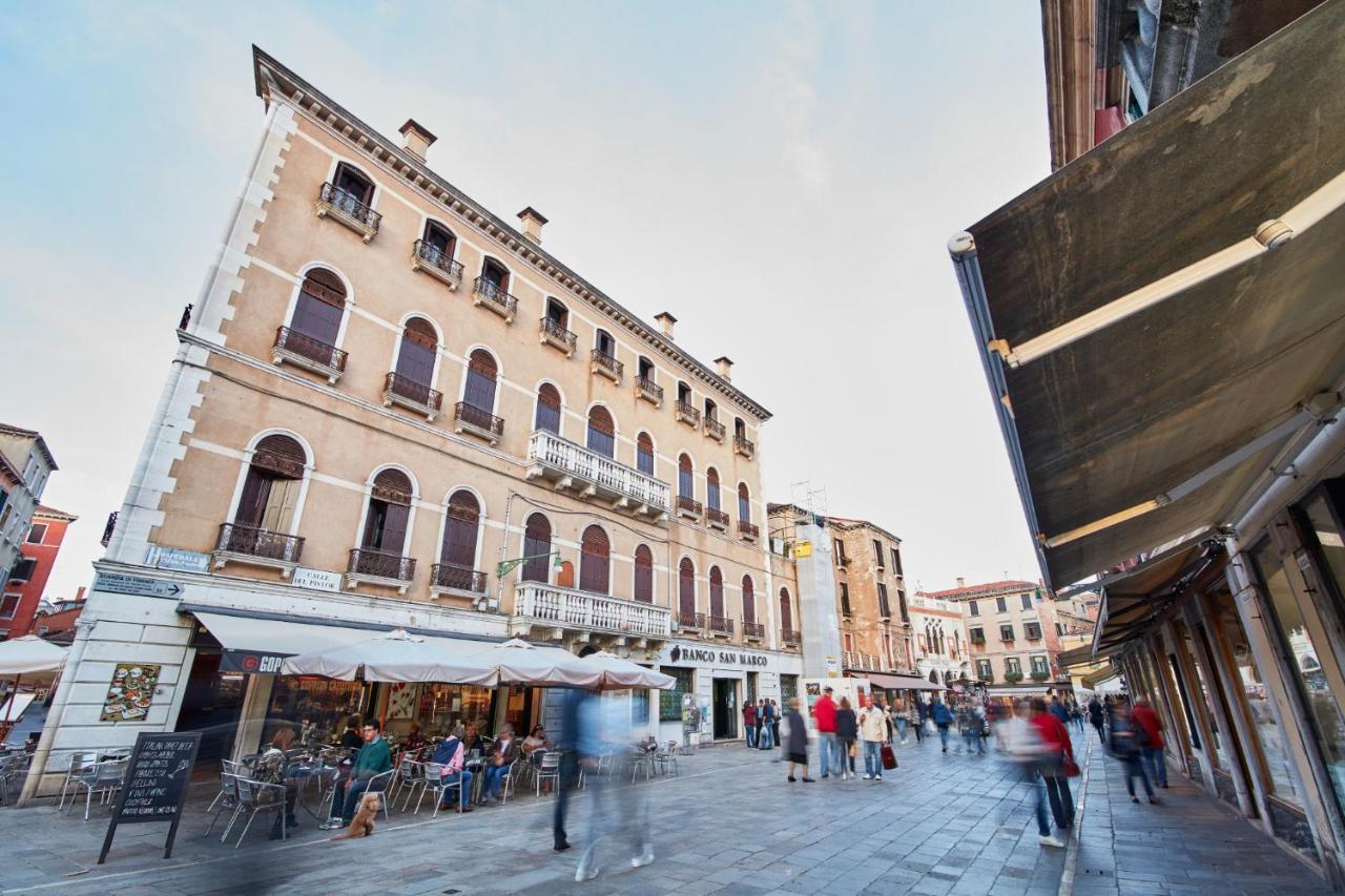Classy Venesia Bagian luar foto